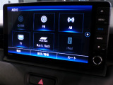 CD、DVD、Bluetooth、AM、FM、AUX、スマートフォン接続ができます。