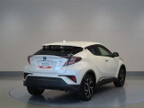 H30車 C-HR ハイブリッド 入荷しました!!