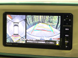 【パノラマモニター】専用のカメラにより、上から見下ろしたような視点で360度クルマの周囲を確認することができます☆死角部分も確認しやすく、狭い場所での切り返しや駐車もスムーズに行えます。