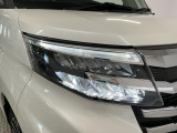 【LEDヘッドライト】明るい光が瞬時に立ち上がり、必要な場所を均一に照らします。寿命も長く省エネで、スタイリッシュなデザインは現代の主流です♪