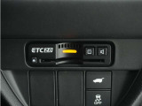 ◆ETC2.0装着◆進化したドライブ体験。料金収受システムだけだったETCが生まれ変わって、高速道路を賢く使うETC2.0に進化しました。多彩な情報サービスが便利で快適なドライブ体験を提供します。