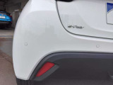 コーナーセンサーと踏み間違い防止装置付きです。