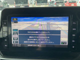 日産純正9インチメモリーナビ(MM320D-L)装備、NissanConnectマイカーアプリ対応、オペレーター通話や音声対話検索、スマホアプリと連動などに対応した高機能ナビ。初回車検まで3回地図更新が無料です。