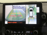 パノラミックビューモニター搭載。カメラで車両周囲の状況を映し出すため、狭い場所での駐車などに役立ちます。