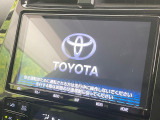 【純正ナビ】人気の純正ナビを装備しております。ナビの使いやすさはもちろん、オーディオ機能も充実!キャンプや旅行はもちろん、通勤や買い物など普段のドライブも楽しくなるはず♪