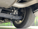お車を安心してお乗りいただく為には、足回りの定期点検が欠かせません。サービスサポート(有償保証)では無料点検もご提供しており、安心のカーライフをお過ごしいただけるサポート体制が整っています。