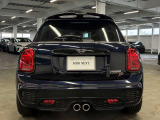 全てのMINIに全国のMINI正規ディーラーでご利用いただける保証をお付けしてご納車させていただいております(一部特殊車両を除く)。