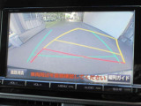 バックガイドモニターで、後方を確認しながら安心して駐車することができます。運転初心者も熟練者も必須の機能ですよ!