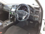 分かりやすく操作しやすい運転席まわりです☆