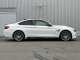 BMW認定中古車は、ドイツ本社と同様の教育・訓練を受けたBMW専門のメカニックが100項目以上のポイントを徹底的にチェックし、厳選した車輌のみを販売しております。