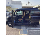 助手席側の開口はピラーレスで大きな開口部1580MM! 長い荷物もスムーズに乗せることが出来ます。