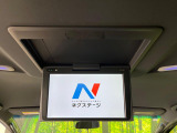 【フリップダウンモニター】大画面モニターで後席でもエンタメをお楽しみいただけます。小さなお子様にも大人気の装備です♪