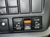 両側電動スライドドアで狭い所でも乗り降り楽々です!