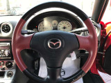 手になじむフィット感で運転も快適