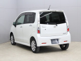 【コーティング/ガードコスメSP】好評のコーティング施工で愛車のボディをケアしませんか?紫外線や酸性雨等の劣化によって塗装面の光沢の消失や塗装の剥離を防ぎます!