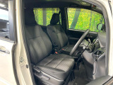 運転席シート廻りは使用感も少なく、良好な状態となっています。丁寧に使われていたことがよくわかりますね。