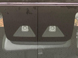 【スマートアシスト】走行中に前方の車両等を認識し、衝突しそうな時は警報とブレーキで衝突回避と被害軽減をアシスト。より安全にドライブをお楽しみいただけます。