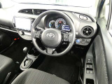 見通しのよいすっきりとした視界で、誰でも運転しやすいです。運転のしやすさは疲れにくさにも繋がりますよ♪