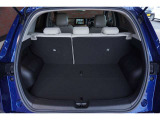 中古車でも★安心の純正オプション★を装着できるのが正規ディーラーでもある当店の強みです!
