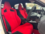 運転席シート廻りは使用感も少なく、良好な状態となっています。丁寧に使われていたことがよくわかりますね。