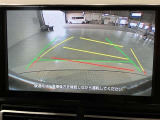 バックガイドモニターで、後方を確認しながら安心して駐車することができます。運転初心者も熟練者も必須の機能ですよ!