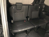 サードシートです。 荷物が思ったより多くなった時や、大人数でのドライブなど、様々なシーンに対応出来ます。