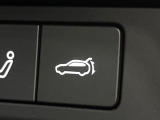 【パワーバックドア】スマートキーや運転席のボタンを押すだけでリアゲートが自動で開閉します!荷物を持っている時や、高い位置にあるバックドアを閉める際に便利な機能です♪