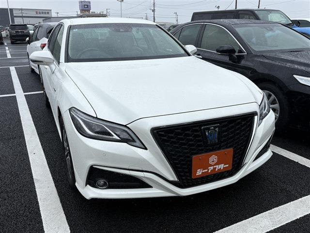 クラウン ハイブリッド 2.5 S Cパッケージ 禁煙車 純正8インチナビ フルセグTV