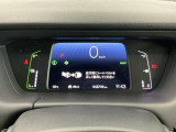 メータは先進的なデジタルメーターを採用!ゆっくりと数字が動くのでとても見やすく表示されます!平均燃費なども表示、エコな運転の手助けをしてくれます!