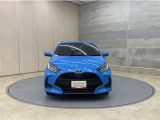 お車購入のポイントとなるフロントマスクです!シャープな目つきが印象的なデザインのヘッドランプです。