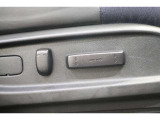 高級車の代名詞!電動シートが装備されています!