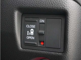◆片側電動スライドドア◆狭い駐車場でも乗り降りが楽々♪お子様が隣の車にドアを当ててしまう心配もございません!小さなお子様連れの方もこれで安心。