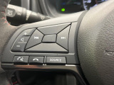 【ステアリングスイッチ】運転中、前方から目線をそらすことなく、オーディオ等の操作が可能な便利機能!安心&快適なドライブを演出してくれます♪