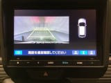 バックでの車庫入れも安心です! リアカメラが付いているバックモニター付のナビを装備しております。バンパーについているソナーや、操作線もついており距離感も画面から確認できます。