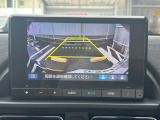 バックでの駐車が苦手な方や運転にあまり自信のない方でも後方の視界をしっかりサポート。安心して車庫入れが出来るバックカメラを装備しています!