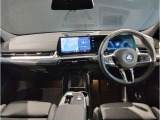 ☆センターパネルを運転席側に僅かに傾けたBMW独特のインパネ☆【駆け抜ける歓び】はここからもスタートしております☆