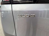 3008のロゴ