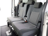 ゆとりある広々とした車内空間は、ドライブを始め買い物やレジャーなど、幅広く活躍します。一人でもみんなとでもお出かけを楽しみましょう!