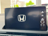 【メーカー純正ナビ】インテリアに溶け込むスタイリッシュな「専用設計」メーカーナビを装備♪視認性や操作性など基本性能にも優れ、より上質なカーライフをお楽しみいただけます。