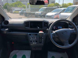 私どもはダイハツ正規ディーラー店舗となります。メーカー保証はもちろん中古車保証も全国最寄りのダイハツ正規ディーラーにてご利用いただけます(一部除く)