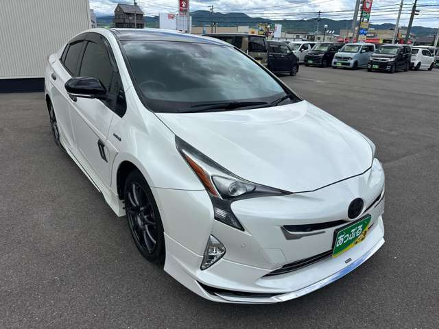 トヨタ プリウス 1.8 S セーフティ プラス ツートーン の中古車詳細