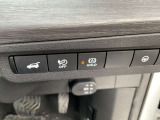 オートブレーキホールド機能は、運転者のブレーキ操作によって停車した際に、自動的にブレーキ力を保持する機能です。