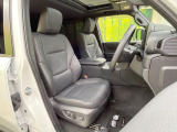 運転席シート廻りは使用感も少なく、良好な状態となっています。丁寧に使われていたことがよくわかりますね。