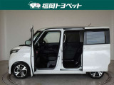 両側パワースライドドア付きだから、狭い駐車スペースなどでの 乗り降りラクラク!小さなお子さまのいるご家庭には嬉しい装備。