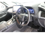 運転席から見たインパネ周りです。シートからはメーターはもちろん、広く周りを見渡せるフロントウィンド&インパネはリラックスして運転に集中することが出来ます!
