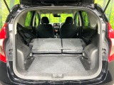 普段のお買い物や通勤、送迎等に十分な荷室スペースを確保しております。セカンドシートを倒すと、大きな荷物の積載も可能です♪