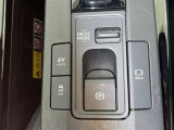 【横滑り防止機能】 車両走行安定補助システム搭載  車が横滑りしそうになった際に、横滑りを防ぐ安全装備が付いています。