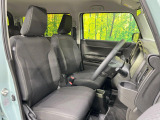 運転席シート廻りは使用感も少なく、良好な状態となっています。前オーナー様が丁寧に使っていたことがよくわかりますね。