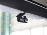 この車にはリアにもドライブレコーダーを装備しております◆映像・音声などを記録する自動車用の装置です。 もしもの事故の際の記録はもちろん、旅行の際の思い出としてドライブの映像を楽しむことができます。