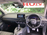 ご覧のように、視界が広く運転しやすいように設計されています。また、プラズマクラスター技術搭載デュアルフルオートエアコンで快適です。